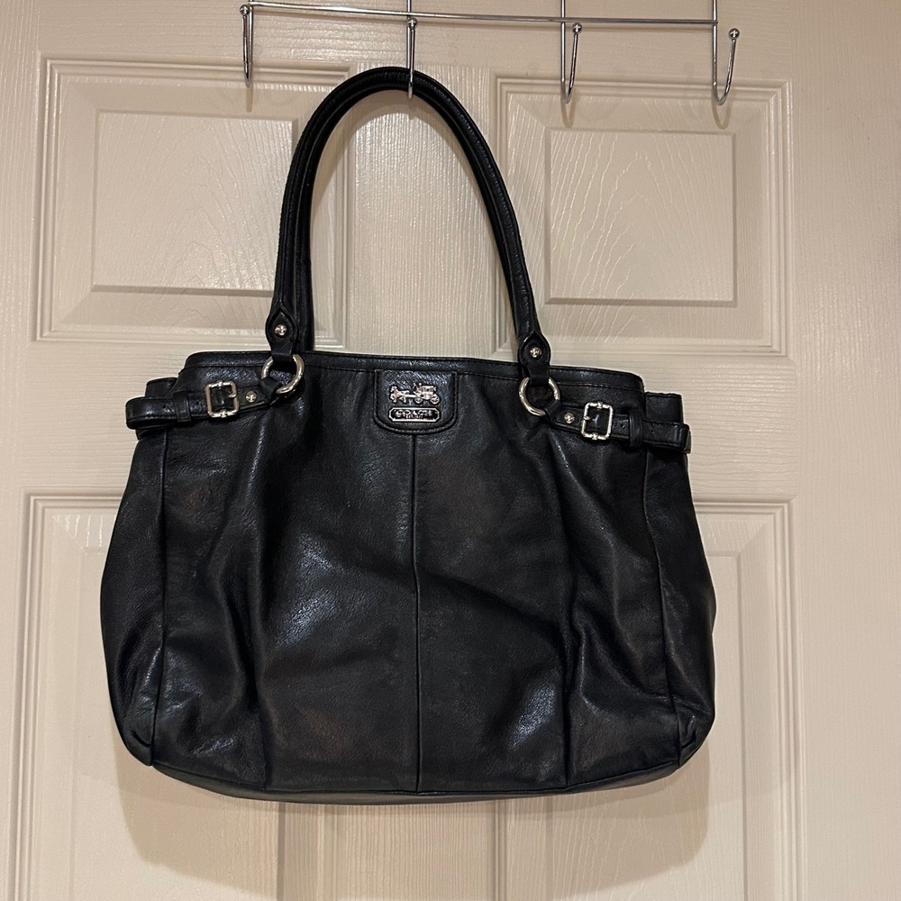 Coach Madison Lindsey Black Leather Shoulder Bag Tote 22262